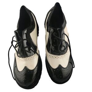 Women's Black and White Brogue Oxford Shoes – Lace-Up Block Heels Size 9